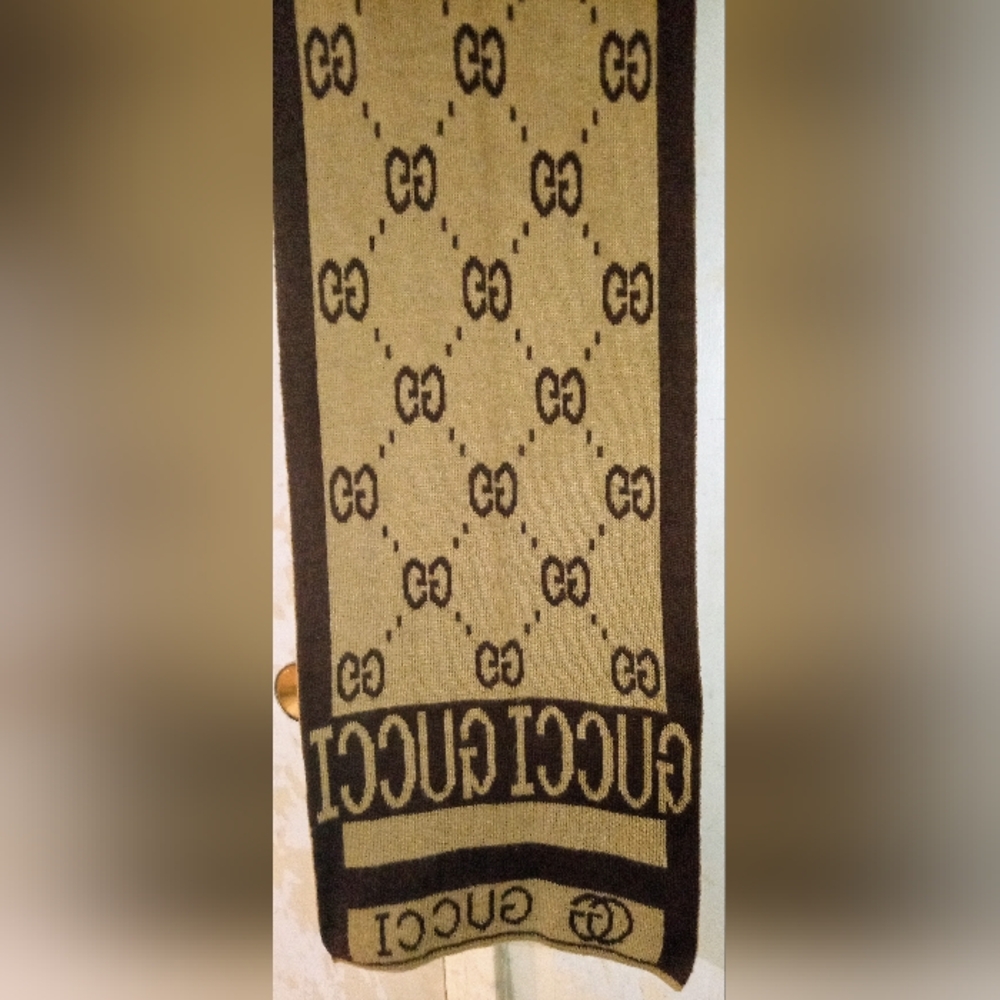 Gucci Scarf - Picture 2 of 2
